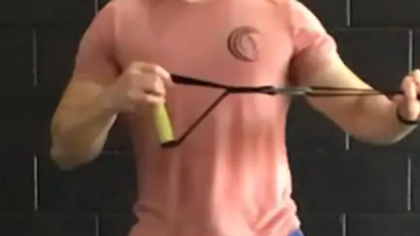 Reverse Lunge with Row
